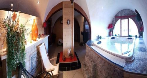 Hotel H�tel Restaurant Bellec�te