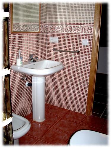 Hostal Centro Ornitol�gico El Primillar