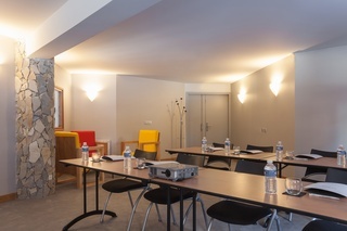 Hotel H�tel Le Royal Ours Blanc