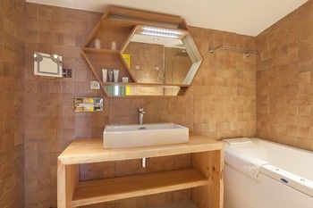 Hotel H�tel Le Royal Ours Blanc