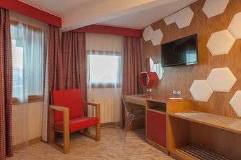 Hotel H�tel Le Royal Ours Blanc