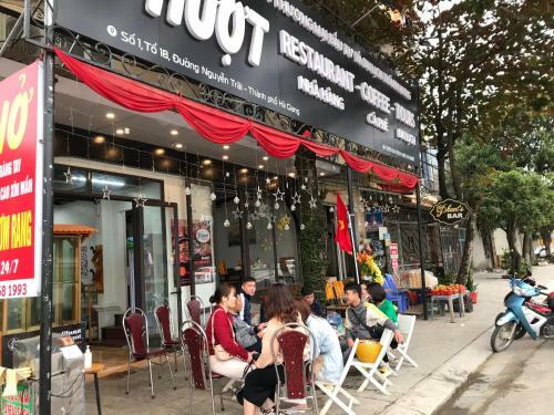 Phuot House Restaurant And Motorbikes