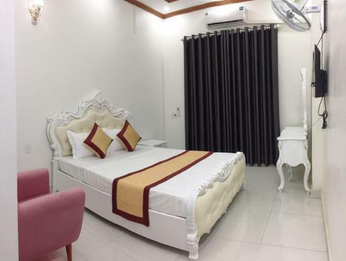 Hotel Nh� Ng? H?ng V�n