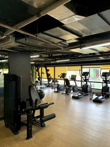 Modern 3 Bedroom Serviced Apartment By Wyndham