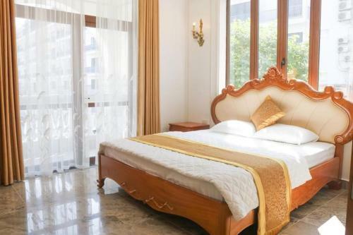 Rosalia Villa