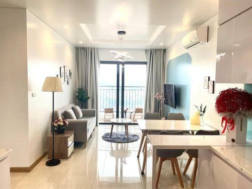 Apartamento C?n H? View ??p V?nh H? Long