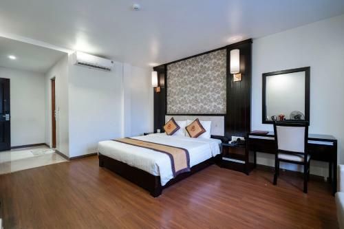 Luxury Hotel
