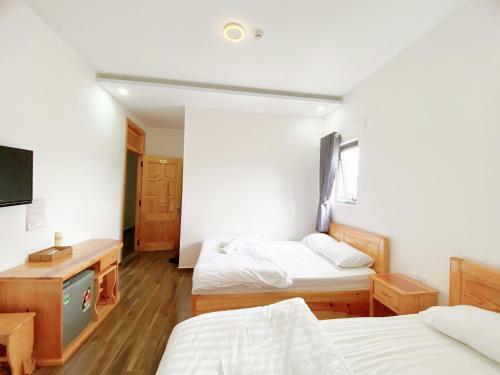Arya Hotel