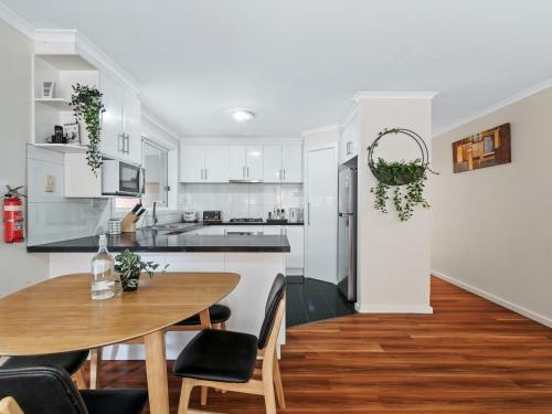 Hostal Private Bed Room Near By Monash Uni