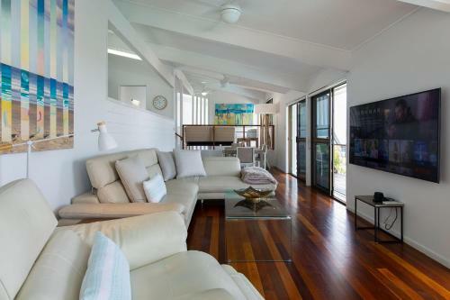 The Pool House Coolum Beach