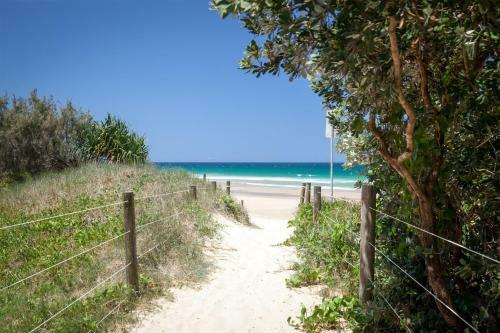 Seabreeze Villas First Avenue 3 39