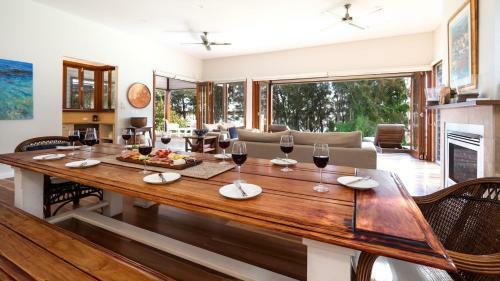 Tula - Waterfront Reserve