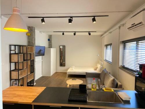 Allenby 14 - By Beach Apartments Tlv