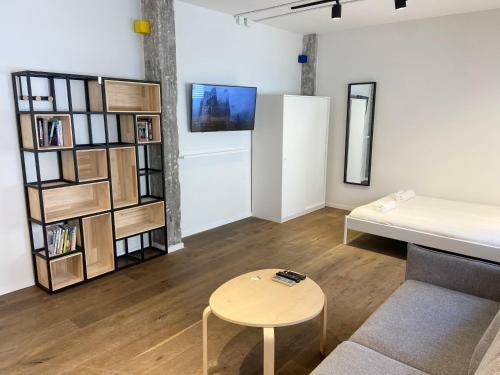Allenby 14 - By Beach Apartments Tlv