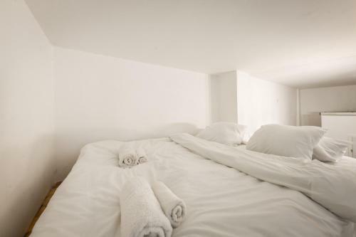 Gallery Apartment Step From Lilienblum And Rothschild Boulevard
