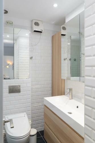 Apartamento Rothschild Area Modern 2 Br With Balcony