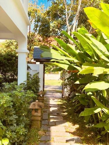 Charming 4 Bedrooms Villas With Few Step To Beach