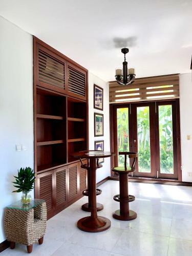 Charming 4 Bedrooms Villas With Few Step To Beach