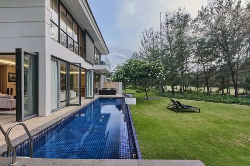 Da Nang Beach Villas - 5 Star Resort
