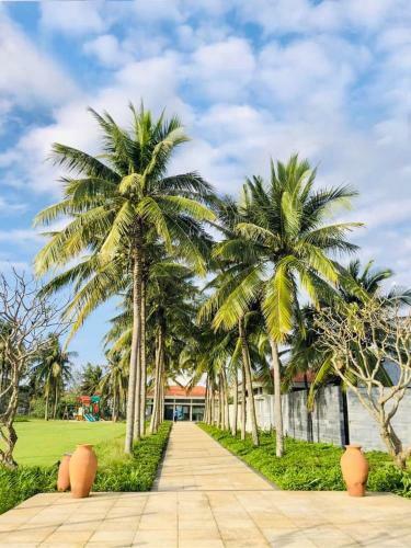 Da Nang Beach Villas - 5 Star Resort