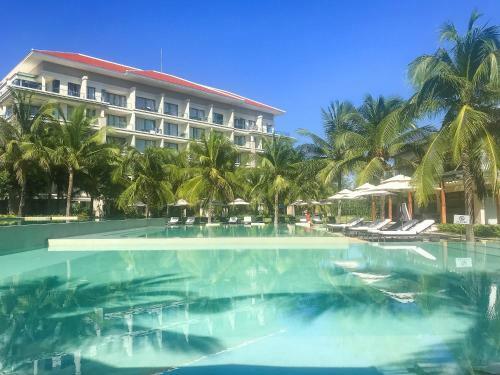 Da Nang Beach Villas - 5 Star Resort
