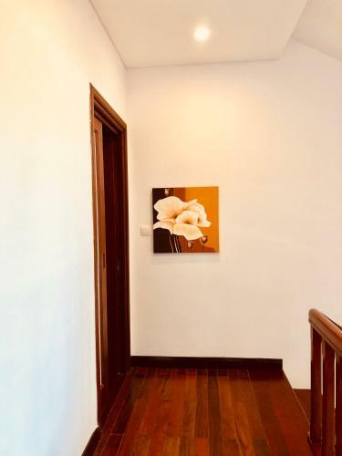 Excellent Ruby Villa Near Han River