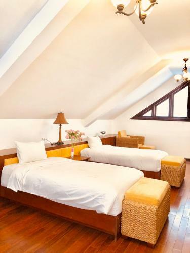 Excellent Ruby Villa Near Han River