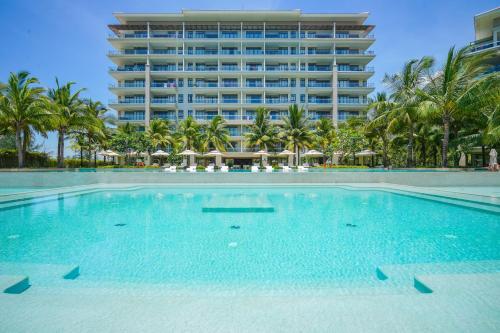 Luxury Ocean View Apart By Vesta