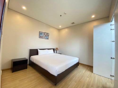 Hb Serviced Apartment - 12 Tr?n Qu� Ki�n