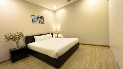 Hb Serviced Apartment - 12 Tr?n Qu� Ki�n