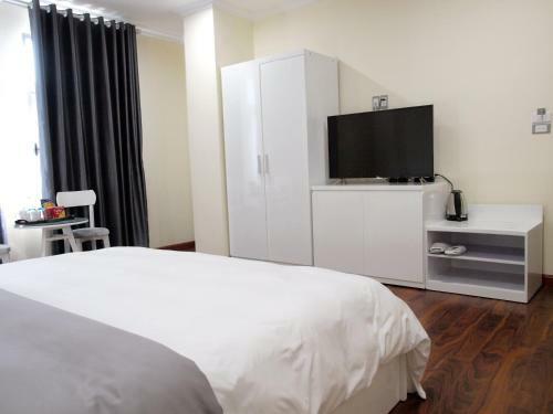 Glory Hotel