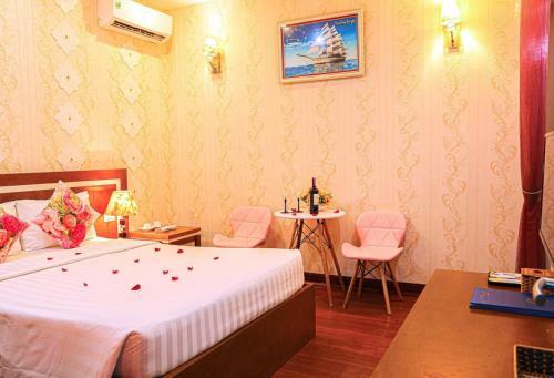 Hotel Kh�ch S?n H??ng D??ng