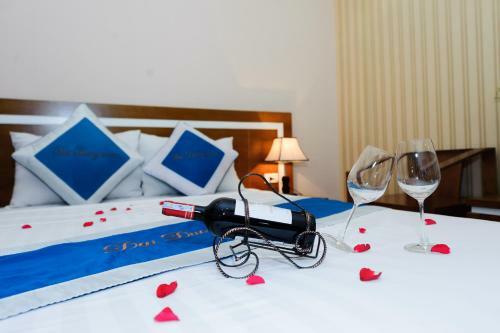 Hotel Kh�ch S?n H??ng D??ng