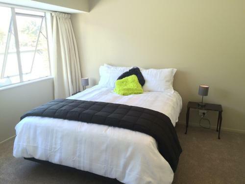 A Beach Barn Haven - Papamoa Holiday Home