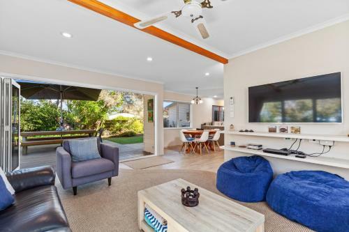 Sandy Feet - Papamoa Beach Holiday Home