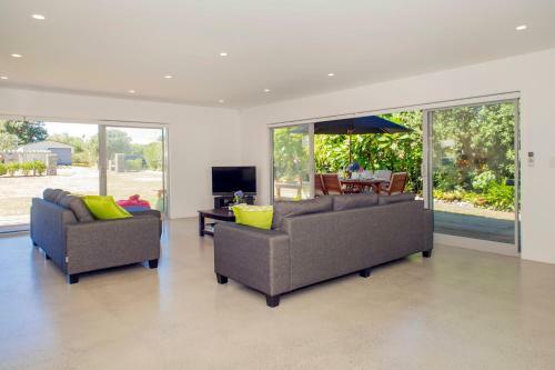 Paradise At Pauanui - Pauanui Holiday Home