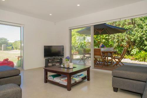 Paradise At Pauanui - Pauanui Holiday Home