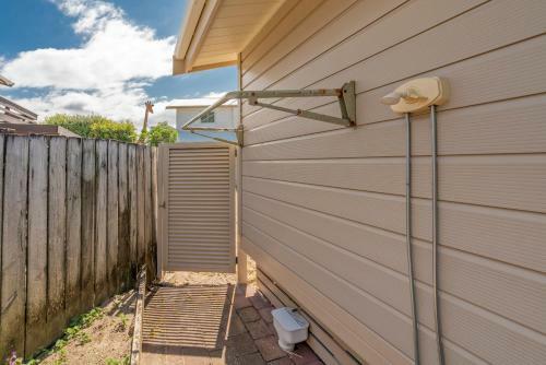 Absolute Beachfront Bach - Pauanui Holiday Home