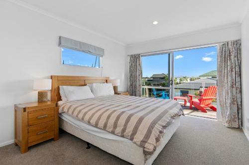 At The Beach - Ruakaka Holiday Home