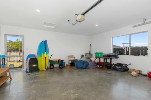 At The Beach - Ruakaka Holiday Home