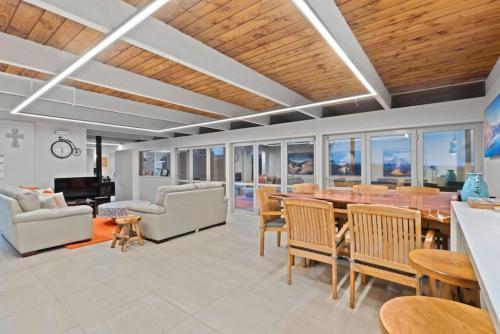 Hilltop Retreat - Seaview - Sauna - Spa - Pool