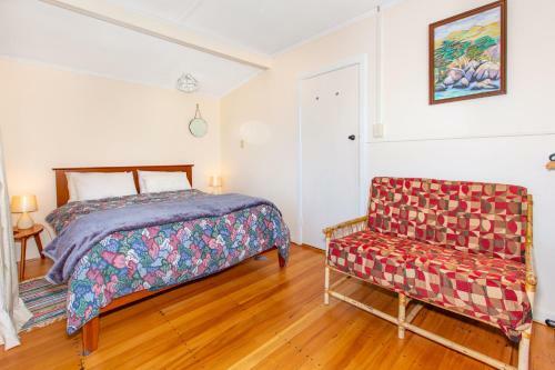 Relax At Raglan - Raglan Holiday Home