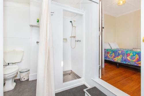 Relax At Raglan - Raglan Holiday Home