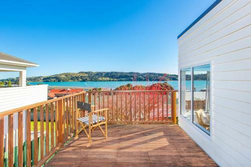 Relax At Raglan - Raglan Holiday Home
