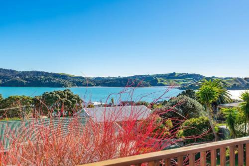Relax At Raglan - Raglan Holiday Home