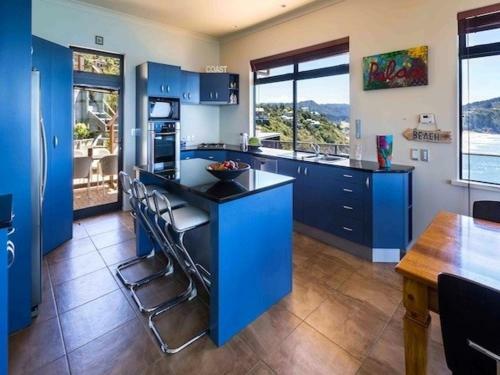 Oceana 21 - Beautiful Holiday Home Tairua