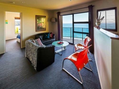 Oceana 21 - Beautiful Holiday Home Tairua