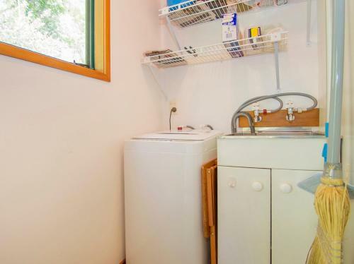 Cedar Cottage - Tairua Holiday Home