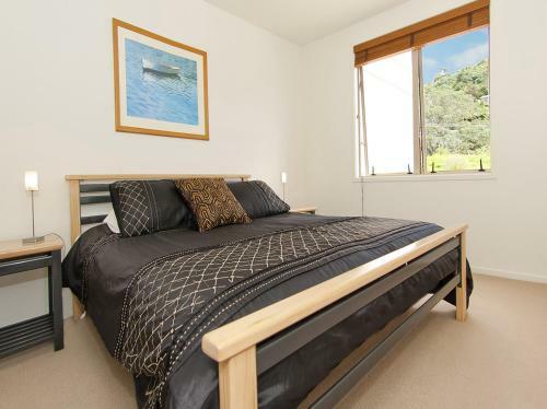 Waterfront Bliss - Tairua Holiday Home