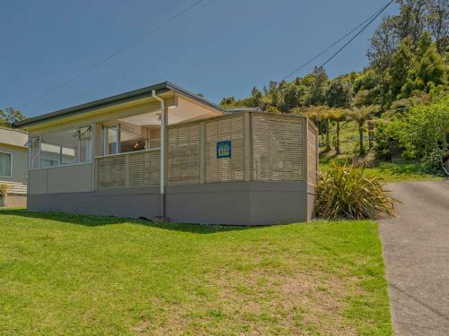 Breakaway - Tairua Bach